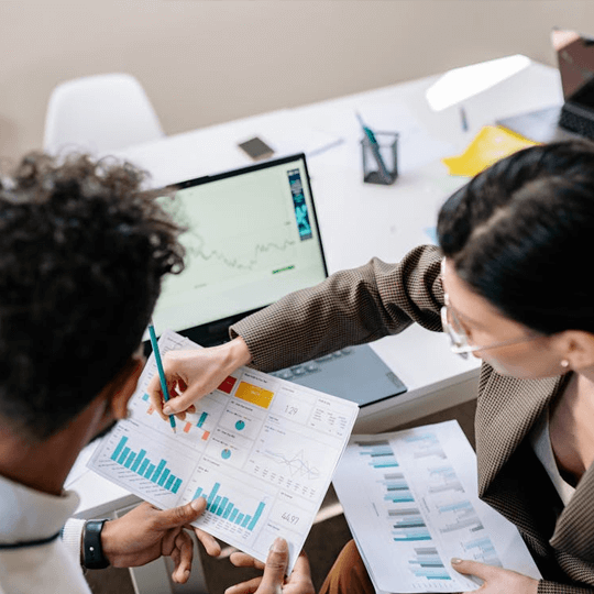 Flow Trade AI - Equipo de expertos en criptomoneda